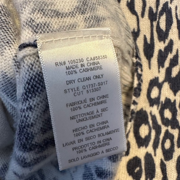Equipment Femme | Sullivan Cashmere Cardigan Blue Cream Leopard Size L - Picture 10 of 12